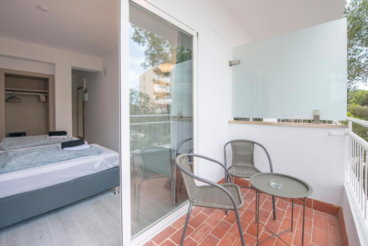 Beetroot, Jedes Zimmer Verfuegt Ueber Smart Tv , Eigenes Bad Mit Regendusche Und Balkon Llucmajor  Exterior foto