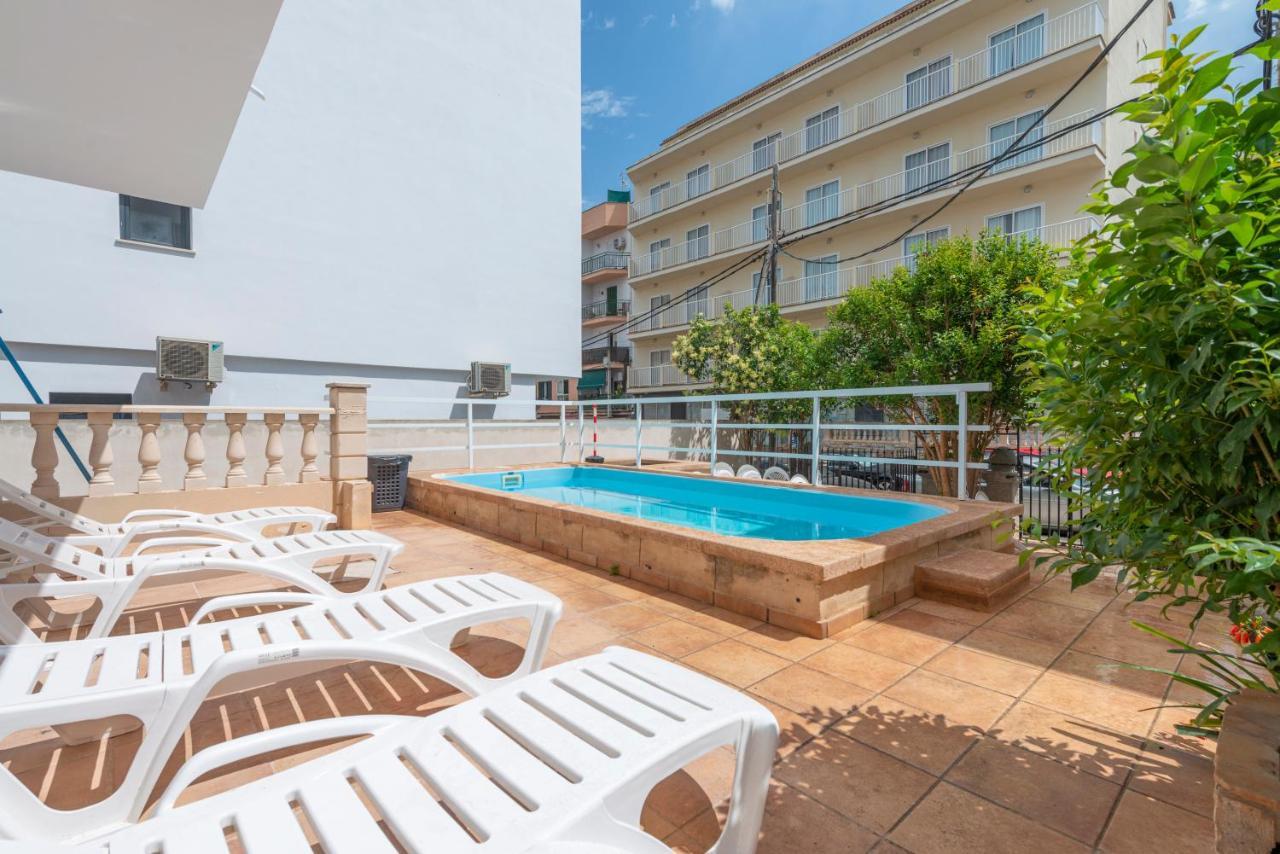 Beetroot, Jedes Zimmer Verfuegt Ueber Smart Tv , Eigenes Bad Mit Regendusche Und Balkon Llucmajor  Exterior foto
